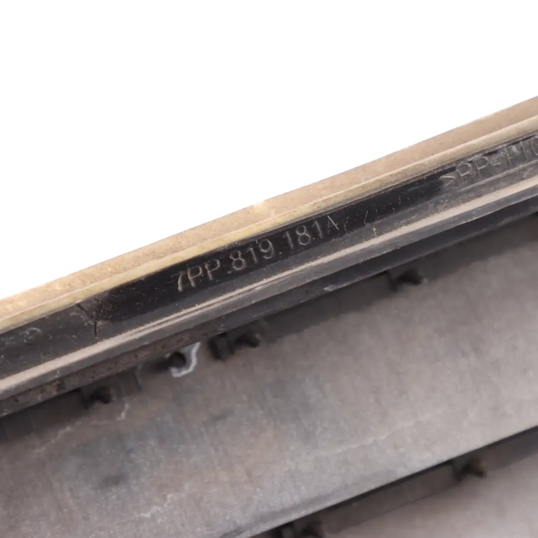 Grille D'Aération Arrière Gauche Droite pour Porsche Cayenne 92A à propos du numéro de pièce 7PP819181A Porsche Cayenne 92A Grille D'Aération Arrière Gauche Droite - SKU 7PP819181A - Numéro de pièce 7PP819181A