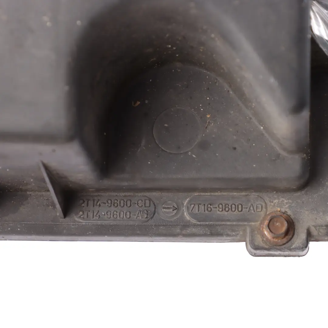 Filtro De Aire Caja Carcasa Tapa para Ford Transit 1.8 TDCI Connect con número de pieza 7T16-9600-AD Ford Transit 1.8 TDCI Connect Filtro De Aire Caja Carcasa Tapa - SKU 7T16-9600-AD - Número de pieza 7T16-9600-AD