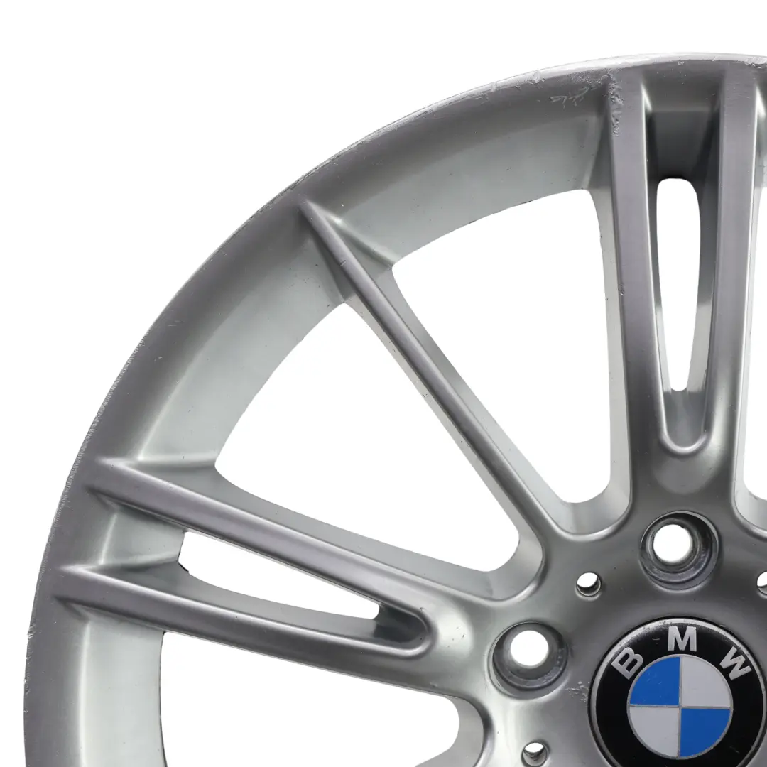 Frontale Cerchio AlluMini o Alufelge 18 " Raggi a Stella per BMW E90 E91 E92 con numero di parte 8036933 BMW E90 E91 E92 Frontale Cerchio AlluMini o Alufelge 18 " Raggi a Stella - SKU 8036933-VIA - Numero di parte 8036933