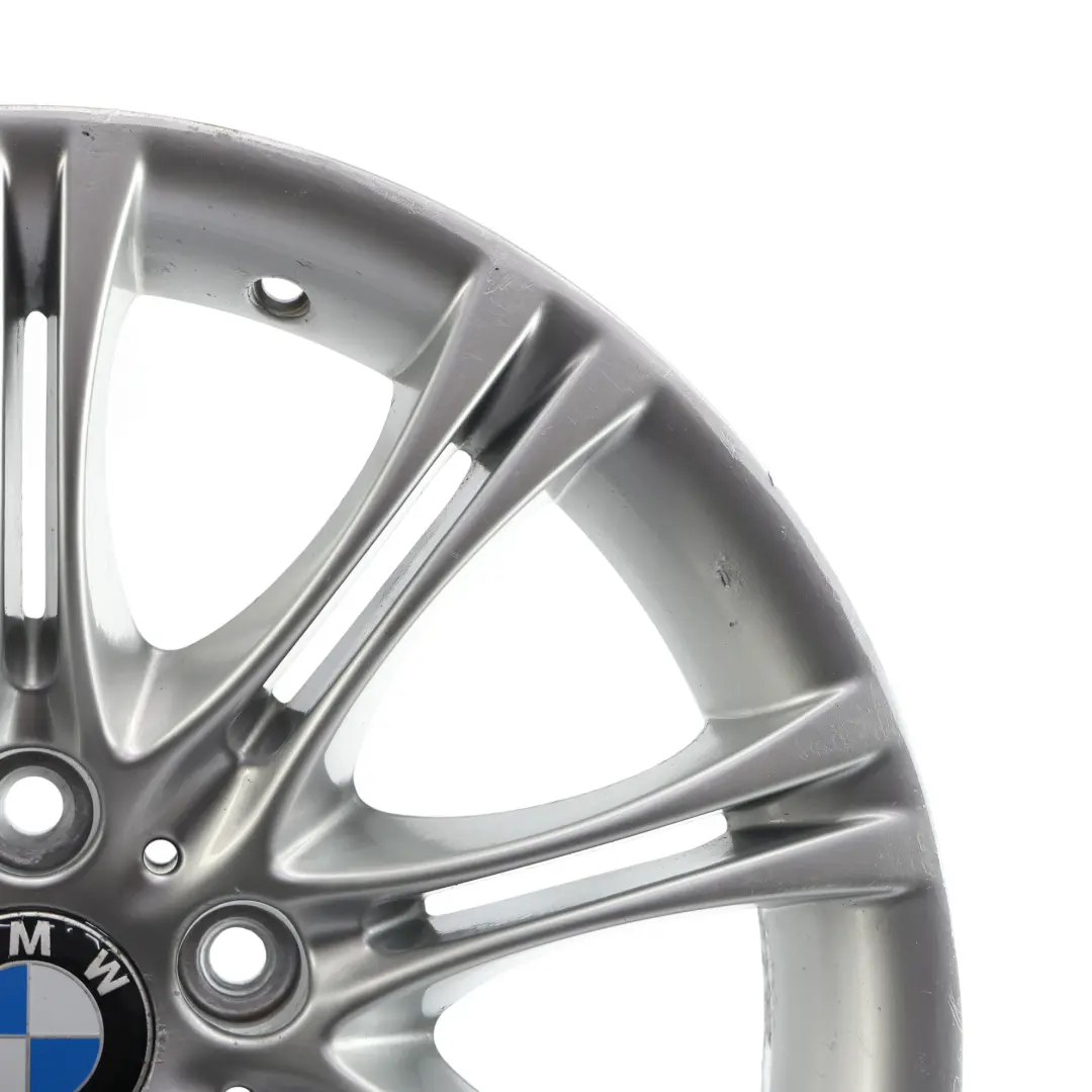 Felge Alu Silber 18" ET:20 8J M Doppel Speiche 135 für BMW E60 E61 mit Teilenummer 8036947 BMW E60 E61 Felge Alu Silber 18" ET:20 8J M Doppel Speiche 135 - SKU 8036947-6 - Teilenummer 8036947
