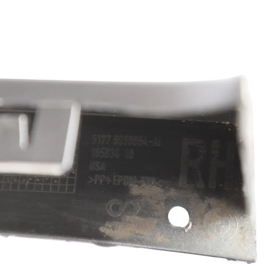 BMW X5 E70 M Wheel Arch Trim Sport Front Right O/S Cover Panel Spacegrau - A52 - SKU 8037292-SCG - Part number 8037292
