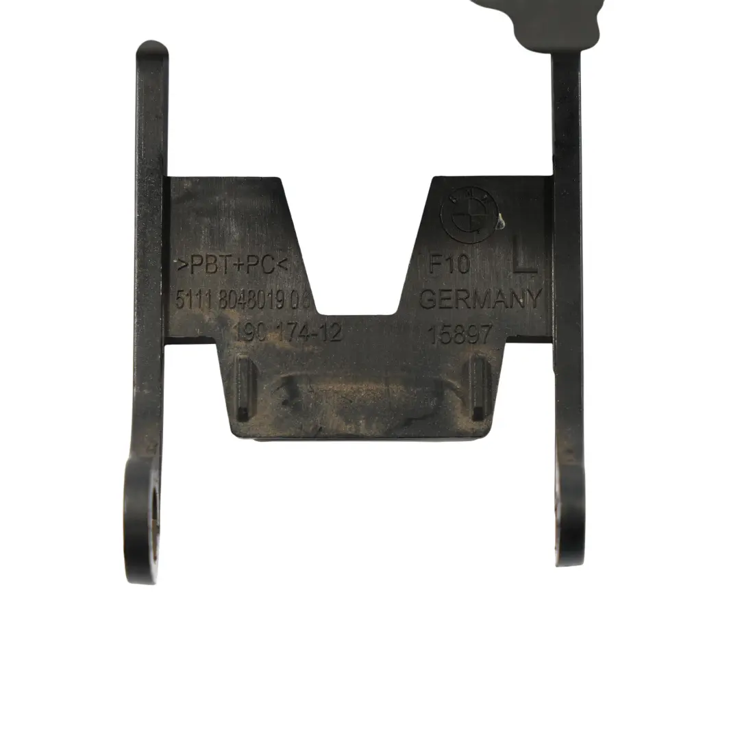 Ugello Lavavetro Anteriore Faro Sinistro Sophistograu Metallizzato - A90 per BMW F10 con numero di parte 8048019 BMW F10 Ugello Lavavetro Anteriore Faro Sinistro Sophistograu Metallizzato - A90 - SKU 8048679-SOP - Numero di parte 8048019