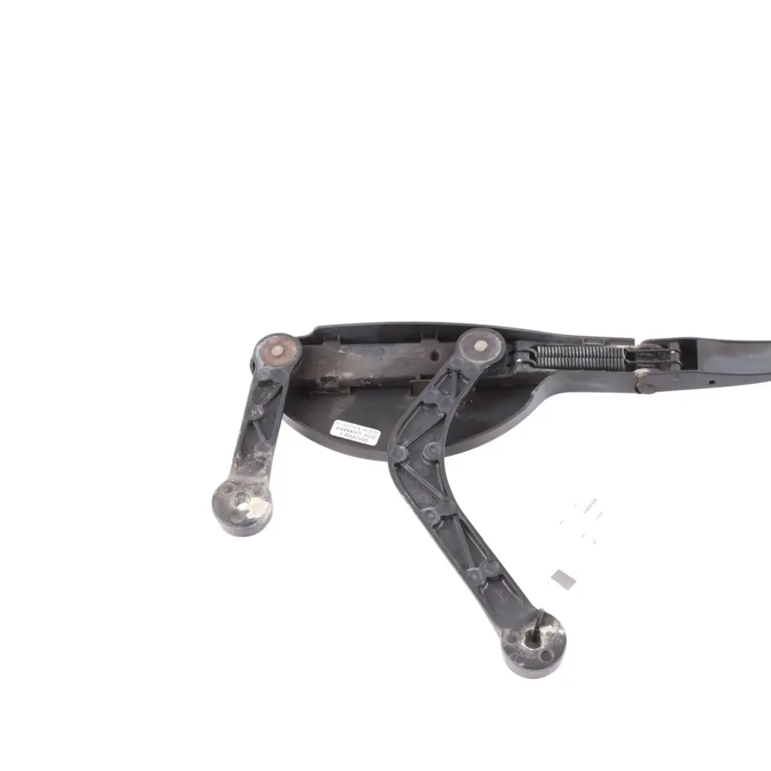 Wiper Arm Windscreen Windshield Driver's Side Right O/S to BMW E39 with Part number 8209880 BMW E39 Wiper Arm Windscreen Windshield Driver's Side Right O/S - SKU 8209880 - Part number 8209880