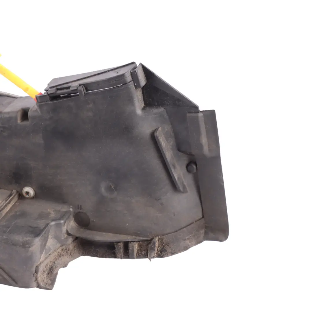 Front Left Door Lock Latch Mechanism Actuator to BMW E39 with Part number 8235125 BMW E39 Front Left Door Lock Latch Mechanism Actuator - SKU 8235125 - Part number 8235125