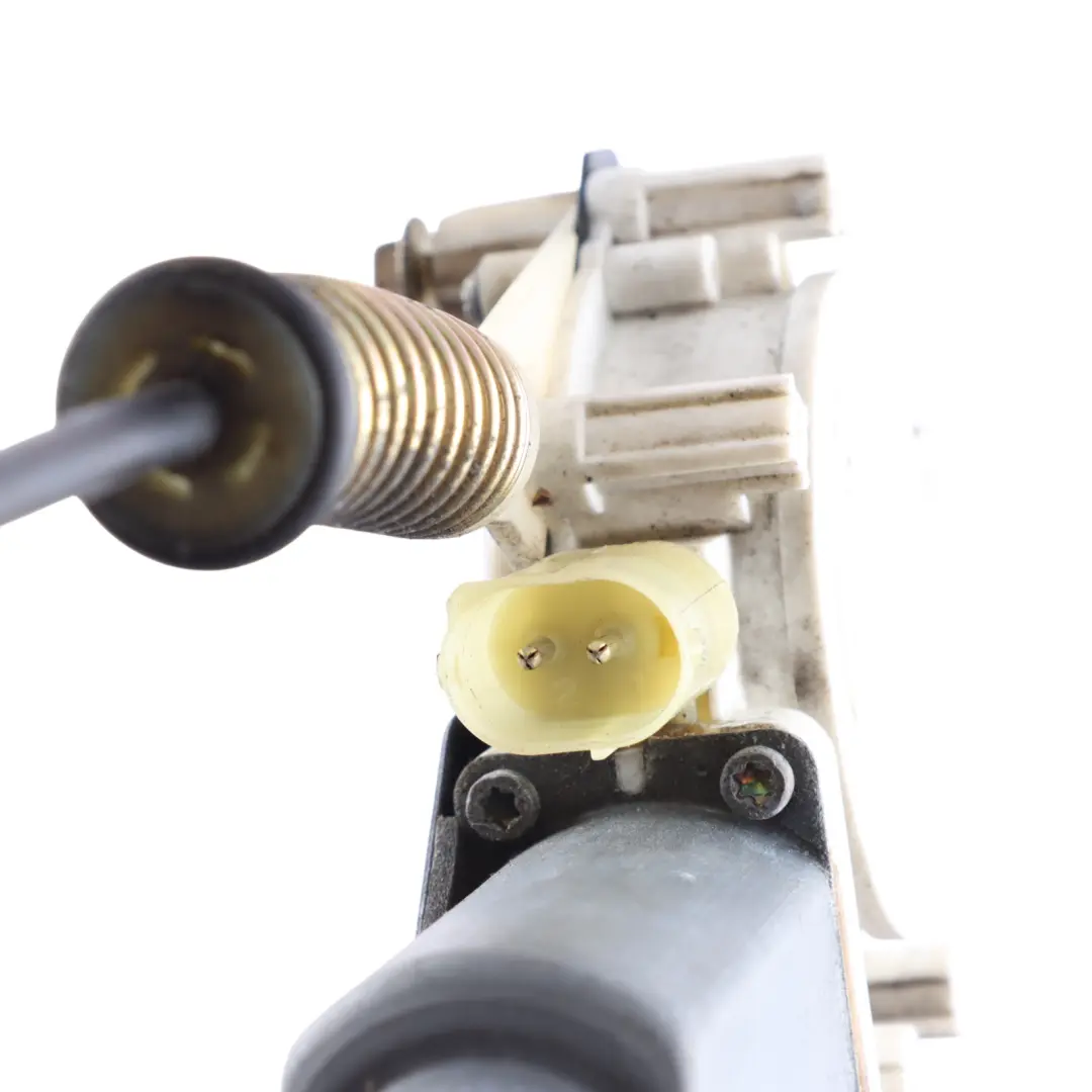 Window Lifter Mech Regulator Motor Rear Right O/S to BMW E39 with Part number 8252430 BMW E39 Window Lifter Mech Regulator Motor Rear Right O/S - SKU 8252430 - Part number 8252430