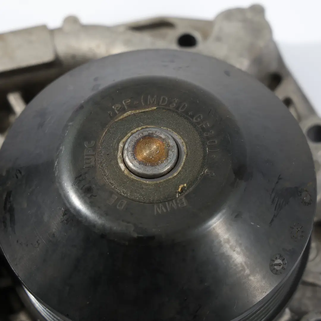 BMW F11 F20 F21 F30 F31 F32 F33 F36 LCI Wasser Pumpe Thermostat Gehäuse - SKU 8478476 - Teilenummer 8478476