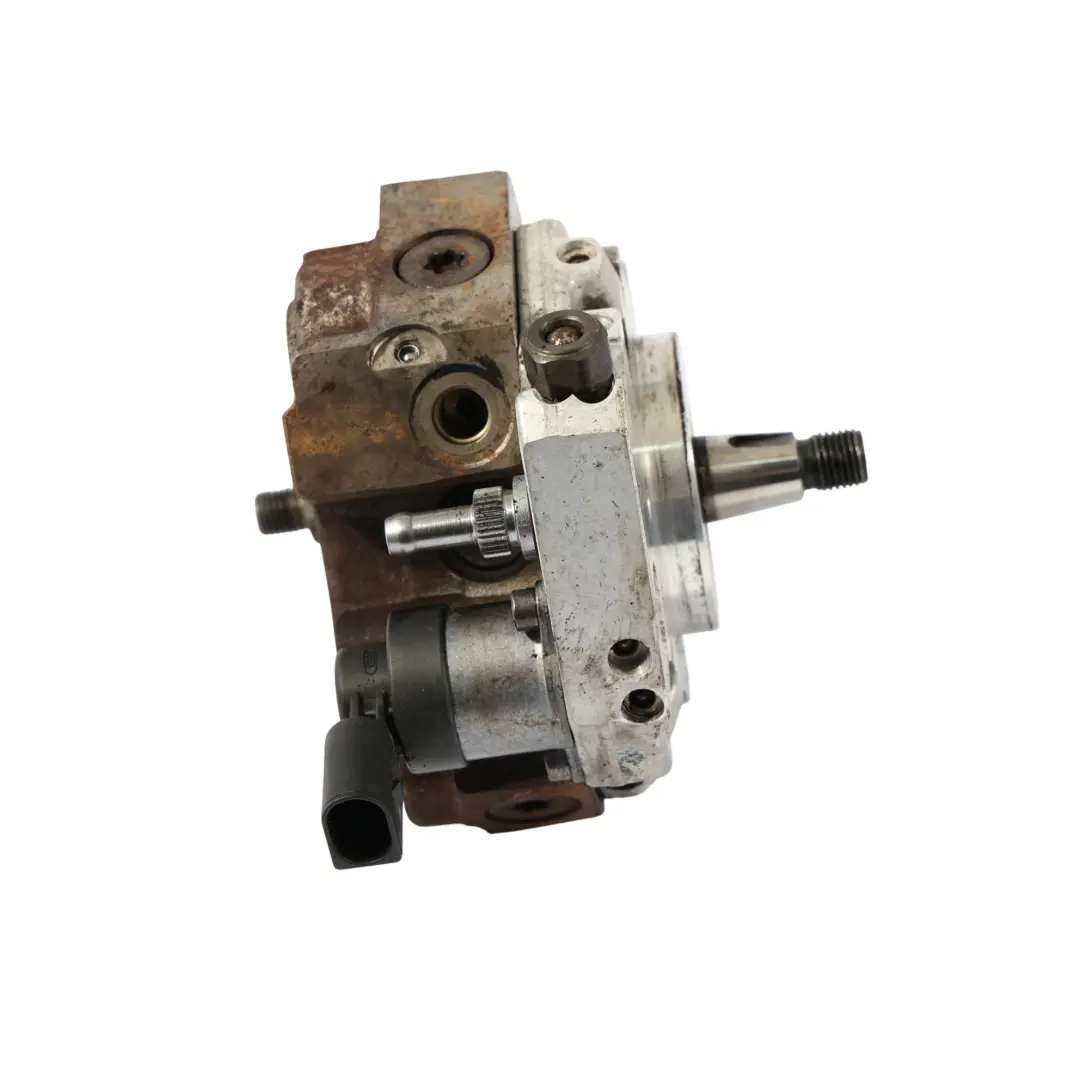 Pompa alta pressione iniezione carburante 7795713 per BMW E87 E90 E91 Diesel con numero di parte 8511824 BMW E87 E90 E91 Diesel Pompa alta pressione iniezione carburante 7795713 - SKU 8511824 - Numero di parte 8511824