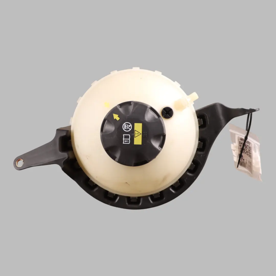 Expansion Coolant Reservoir Header Tank 7647285 to BMW F07 LCI F10 F11 with Part number 8614293 BMW F07 LCI F10 F11 Expansion Coolant Reservoir Header Tank 7647285 - SKU 8614293-1 - Part number 8614293