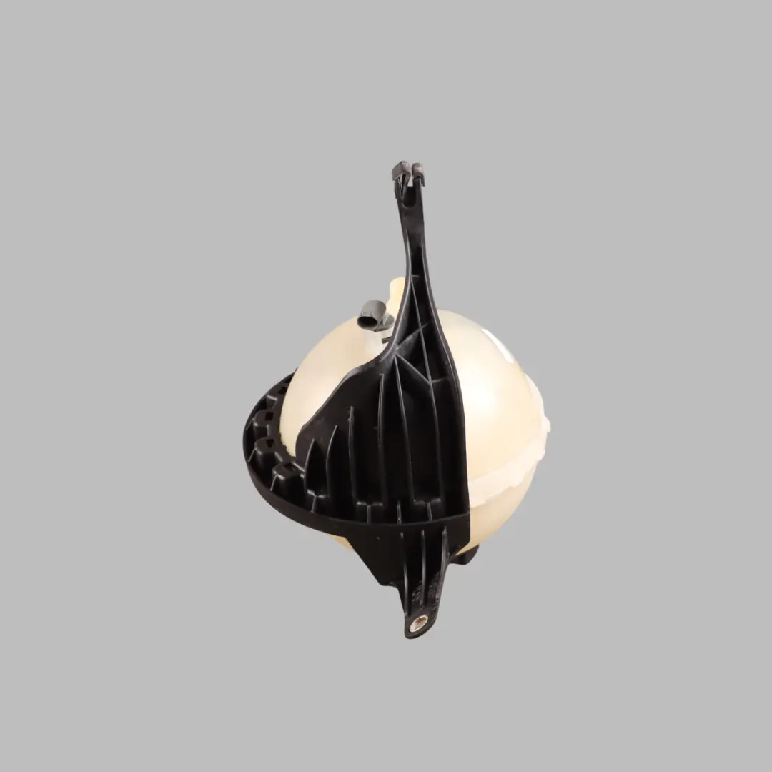 Expansion Coolant Reservoir Header Tank 7647285 to BMW F07 LCI F10 F11 with Part number 8614293 BMW F07 LCI F10 F11 Expansion Coolant Reservoir Header Tank 7647285 - SKU 8614293-1 - Part number 8614293