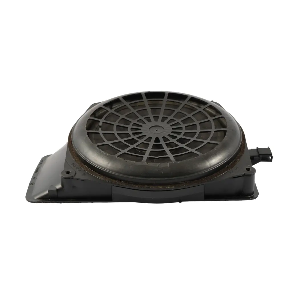 Subwoofer Altavoz De Graves De Estante Trasero Bose para Audi A4 B7 con número de pieza 8E5035412 Audi A4 B7 Subwoofer Altavoz De Graves De Estante Trasero Bose - SKU 8E5035412 - Número de pieza 8E5035412