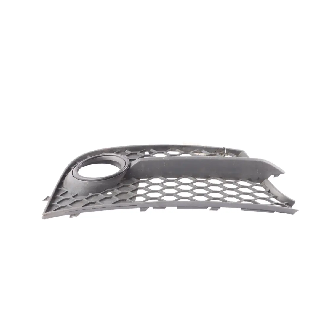 Front Bumper Fog Light Cover Grid Grille Trim Right O/S to Audi TT 8J with Part number 8J0807682H Audi TT 8J Front Bumper Fog Light Cover Grid Grille Trim Right O/S - SKU 8J0807682H - Part number 8J0807682H