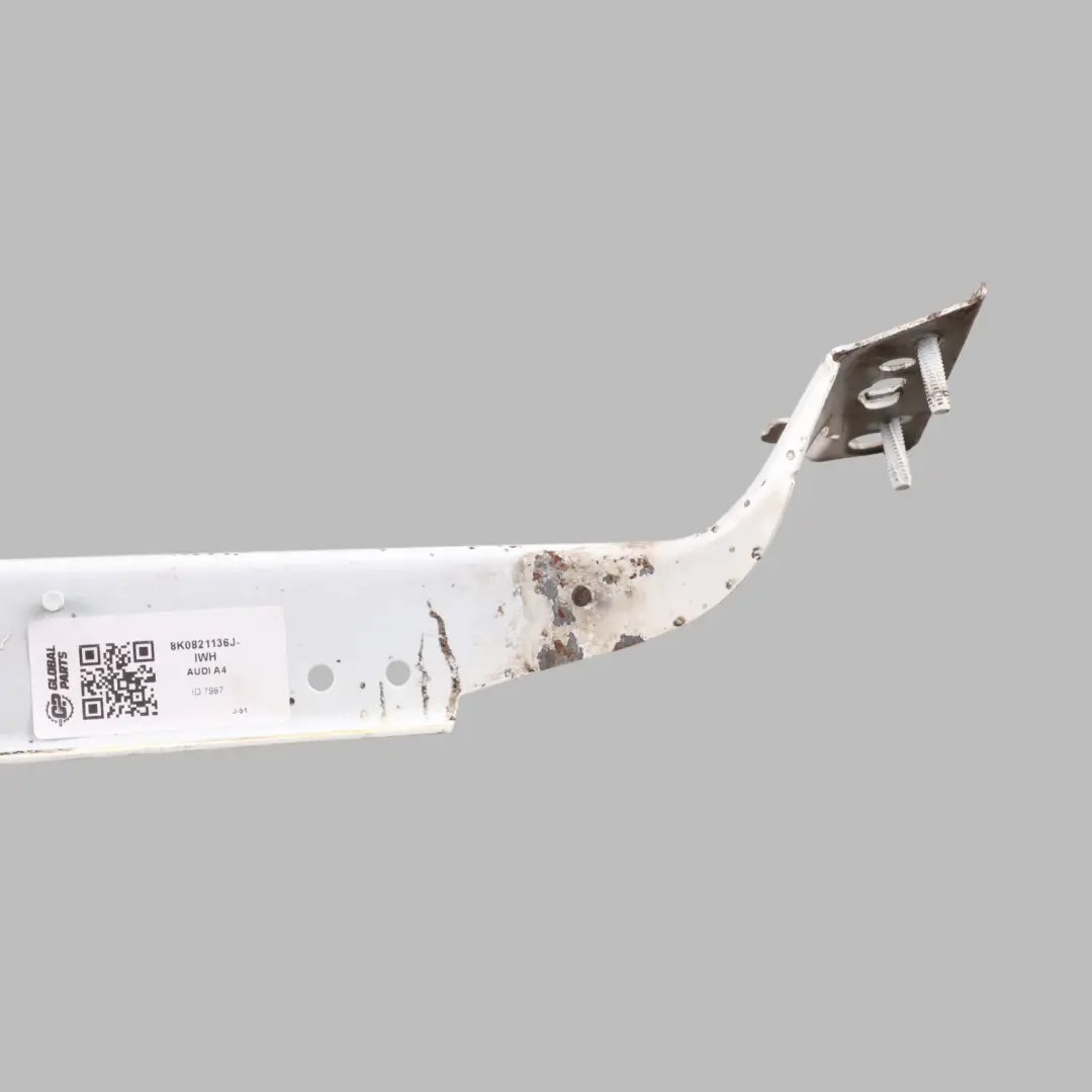Fender Bracket Holder Front Right O/S Ibis White - Y9C to Audi A4 B8 with Part number 8K0821136J Audi A4 B8 Fender Bracket Holder Front Right O/S Ibis White - Y9C - SKU 8K0821136J-IWH - Part number 8K0821136J