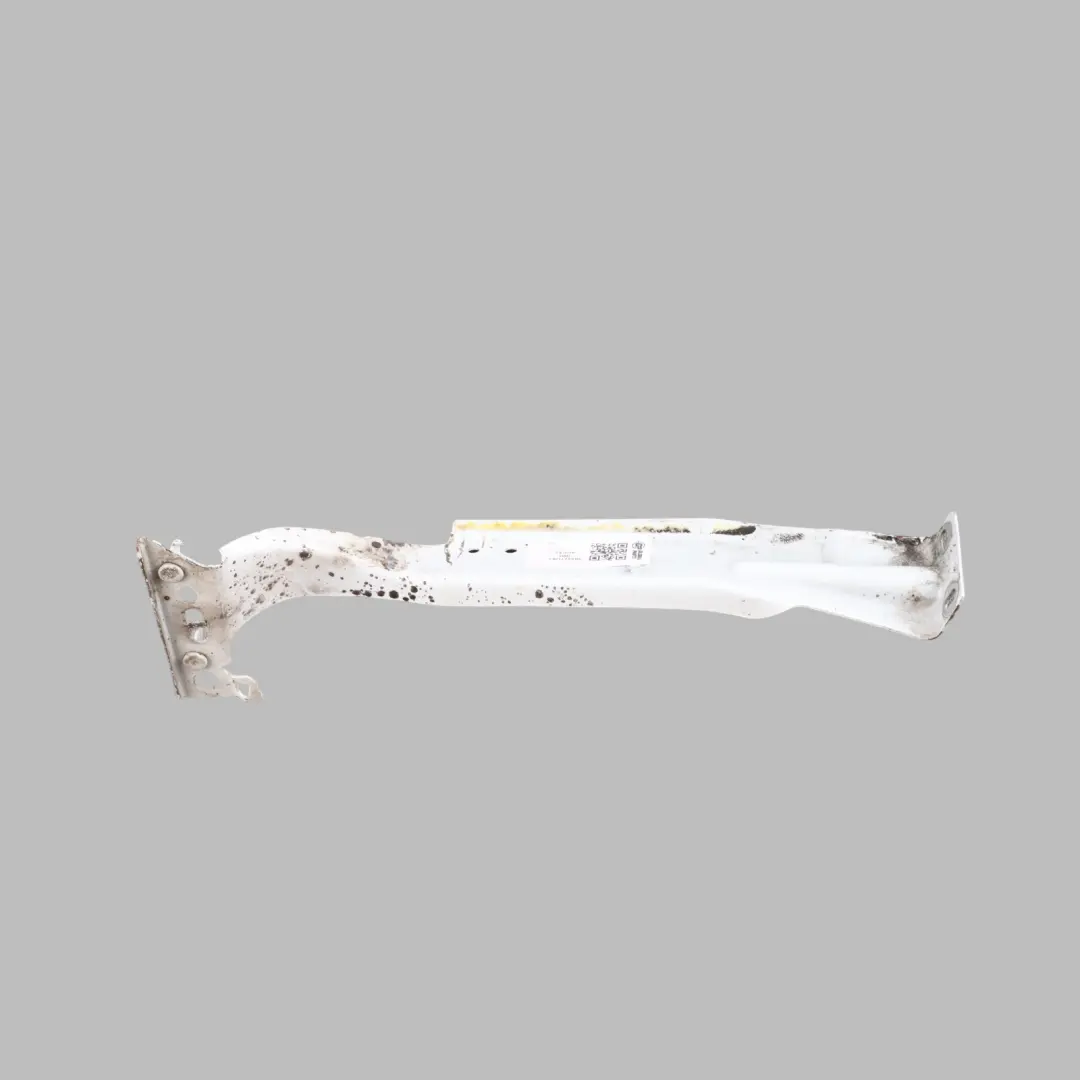 Fender Bracket Holder Front Right O/S Ibis White - Y9C to Audi A4 B8 with Part number 8K0821136J Audi A4 B8 Fender Bracket Holder Front Right O/S Ibis White - Y9C - SKU 8K0821136J-IWH - Part number 8K0821136J