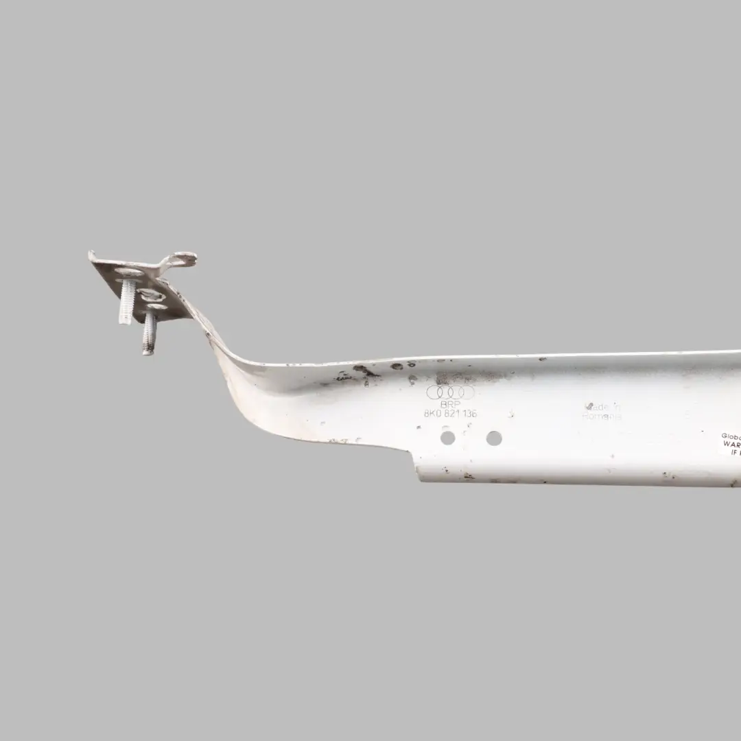 Fender Bracket Holder Front Right O/S Ibis White - Y9C to Audi A4 B8 with Part number 8K0821136J Audi A4 B8 Fender Bracket Holder Front Right O/S Ibis White - Y9C - SKU 8K0821136J-IWH - Part number 8K0821136J