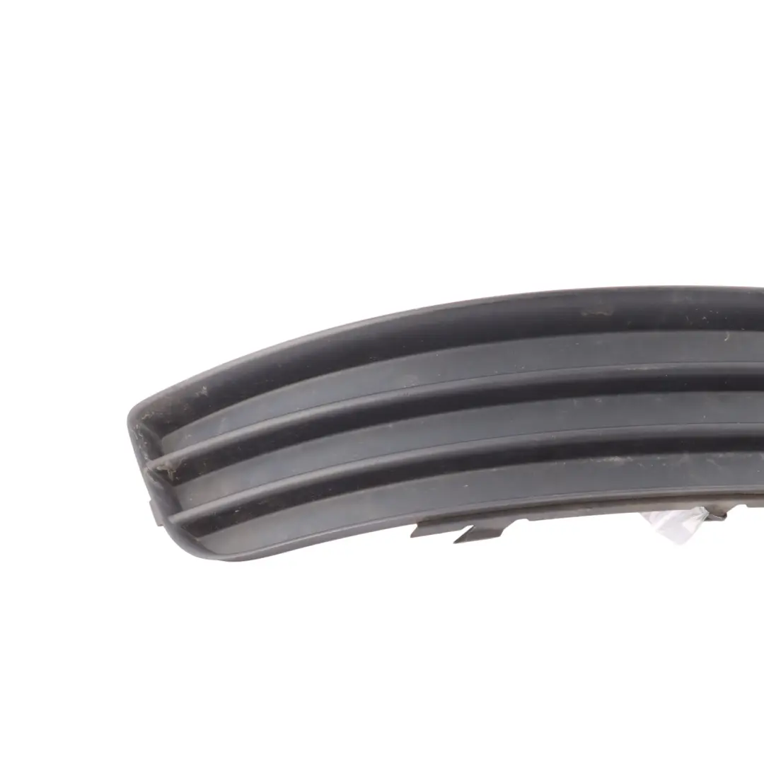 Front Fog Light Cover Bumper Grille Trim Right O/S to Audi A3 8P with Part number 8P0807682D Audi A3 8P Front Fog Light Cover Bumper Grille Trim Right O/S - SKU 8P0807682D - Part number 8P0807682D