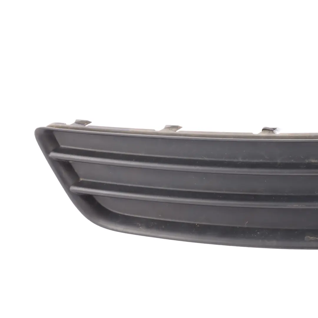 Front Fog Light Cover Bumper Grille Trim Right O/S to Audi A3 8P with Part number 8P0807682D Audi A3 8P Front Fog Light Cover Bumper Grille Trim Right O/S - SKU 8P0807682D - Part number 8P0807682D