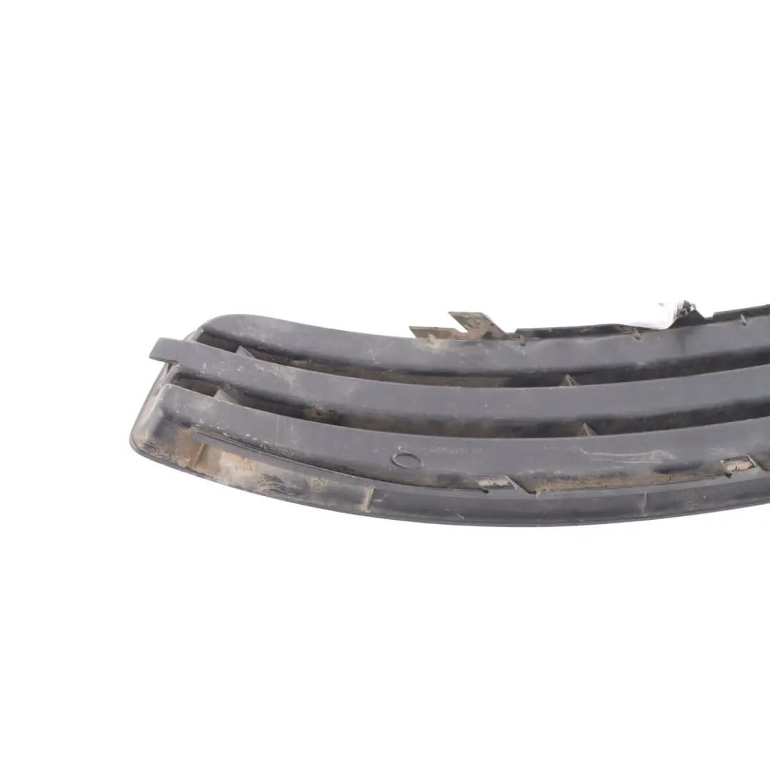 Front Fog Light Cover Bumper Grille Trim Right O/S to Audi A3 8P with Part number 8P0807682D Audi A3 8P Front Fog Light Cover Bumper Grille Trim Right O/S - SKU 8P0807682D - Part number 8P0807682D