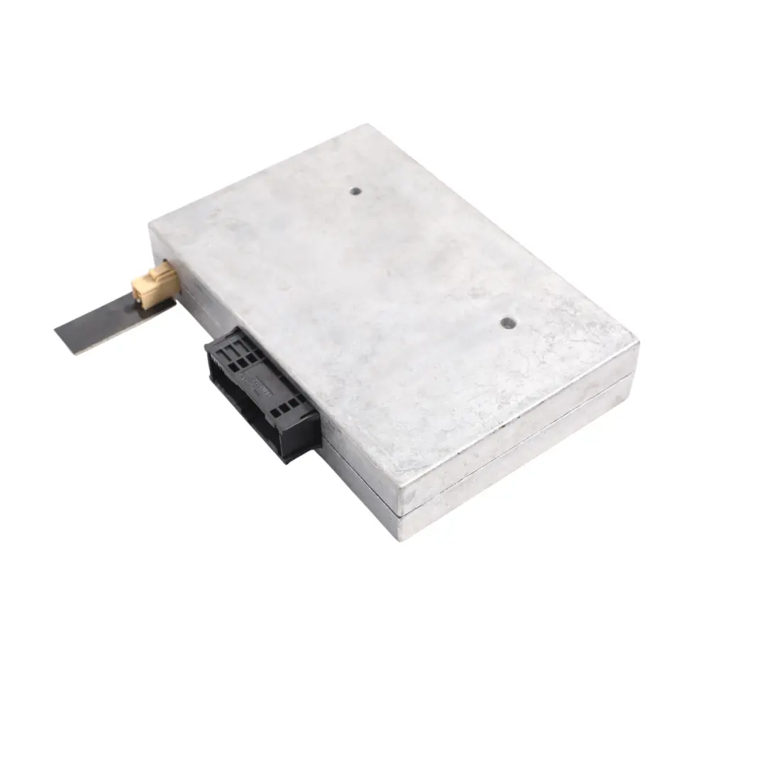 Moduł Sterownik Bluetooth Harman Becker do Audi A4 B7 o numerze 8P0862335Q Audi A4 B7 Moduł Sterownik Bluetooth Harman Becker - SKU 8P0862335Q - Numer Części 8P0862335Q