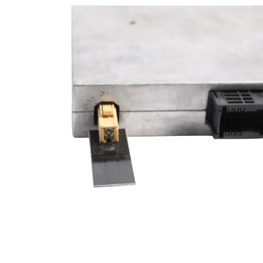 Module D'Interface Bluetooth Harman Becker Contrôle pour Audi A4 B7 à propos du numéro de pièce 8P0862335Q Audi A4 B7 Module D'Interface Bluetooth Harman Becker Contrôle - SKU 8P0862335Q - Numéro de pièce 8P0862335Q