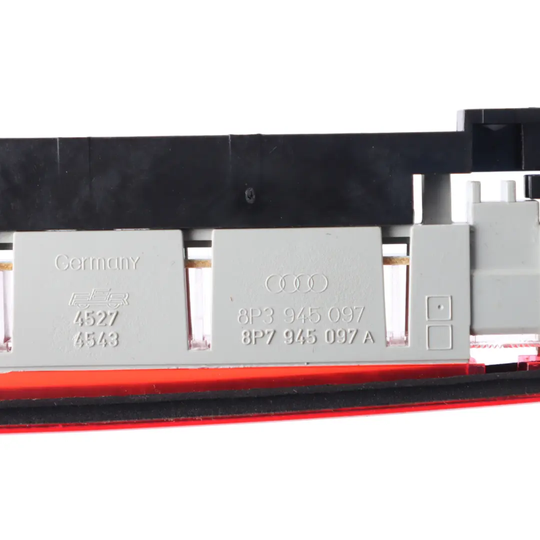Audi A3 8P 3Dr Luz De Freno Trasera Luz De Freno - SKU 8P3945097 - Número de pieza 8P3945097