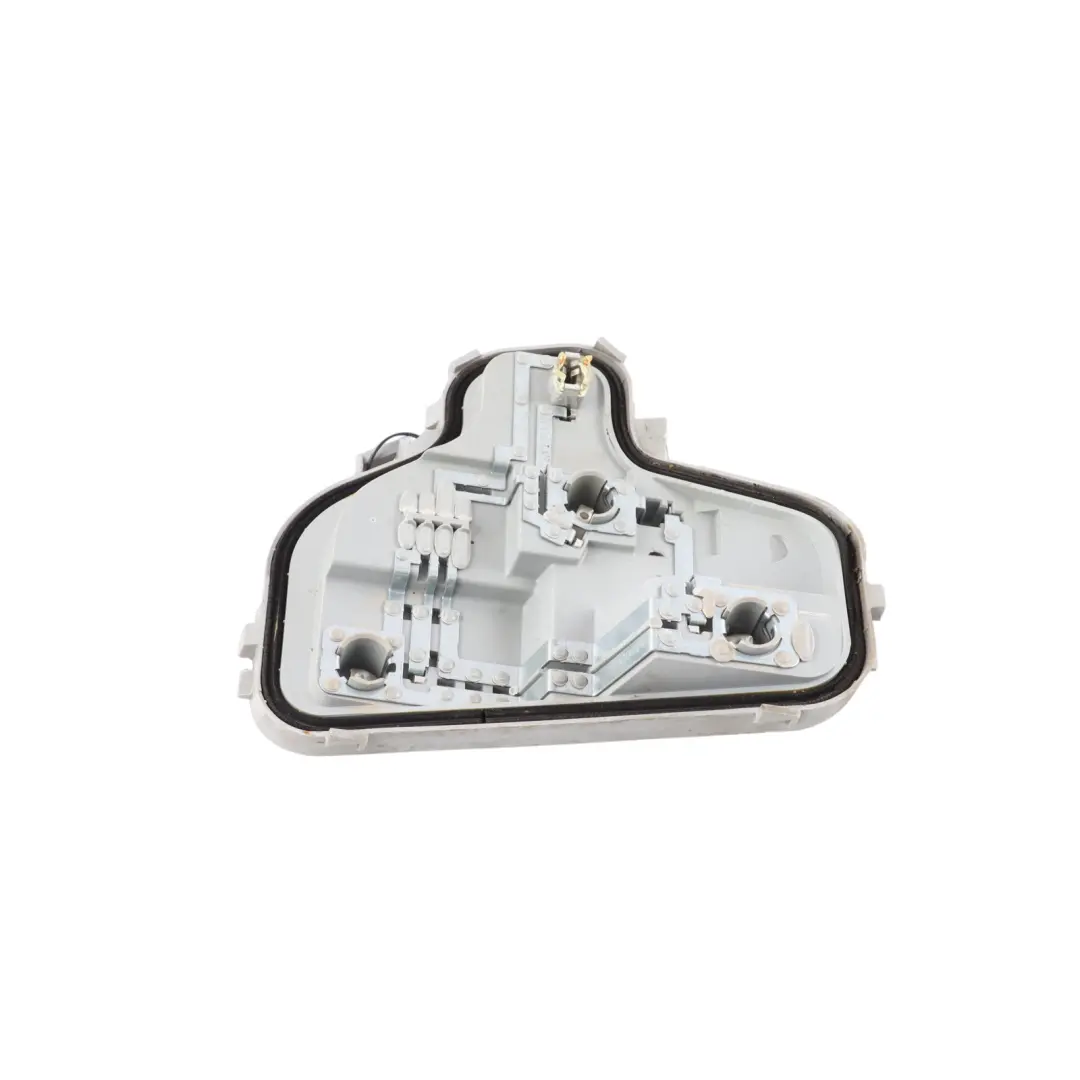 Audi A3 8P 3Dr Rücklicht Glühbirnenhalter Halterung Links - SKU 8P3945257A - Teilenummer 8P3945257A