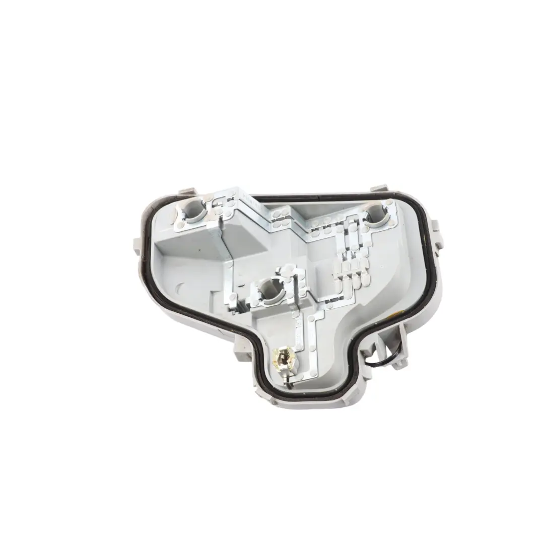 Uchwyt Żarówki Lampy Tylnej Tył Lewy do Audi A3 8P o numerze 8P3945257A Audi A3 8P Uchwyt Żarówki Lampy Tylnej Tył Lewy - SKU 8P3945257A - Numer Części 8P3945257A