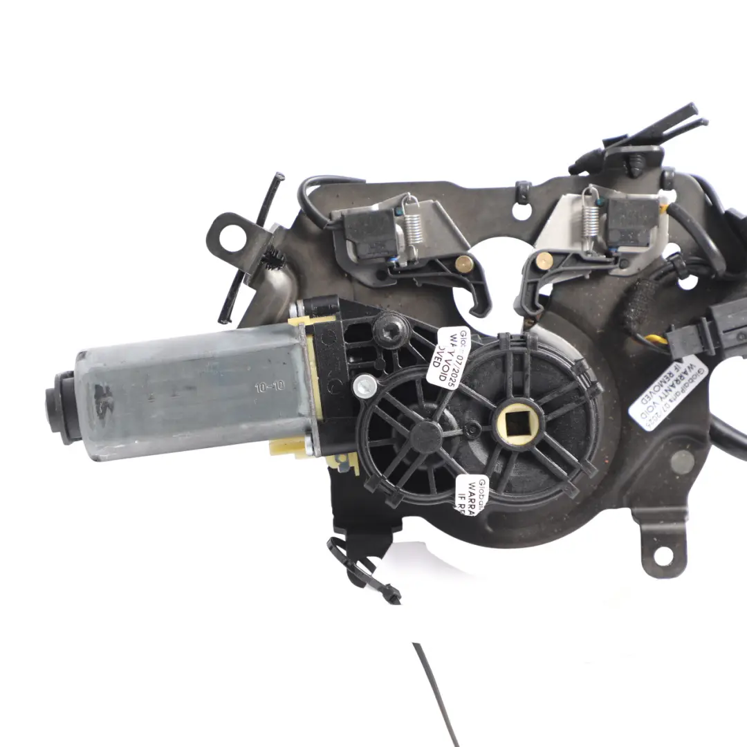 Front Repair Roof Electric Motor Mechanism to Audi A3 8P Convertible with Part number 8P7898925 Audi A3 8P Convertible Front Repair Roof Electric Motor Mechanism - SKU 8P7898925 - Part number 8P7898925