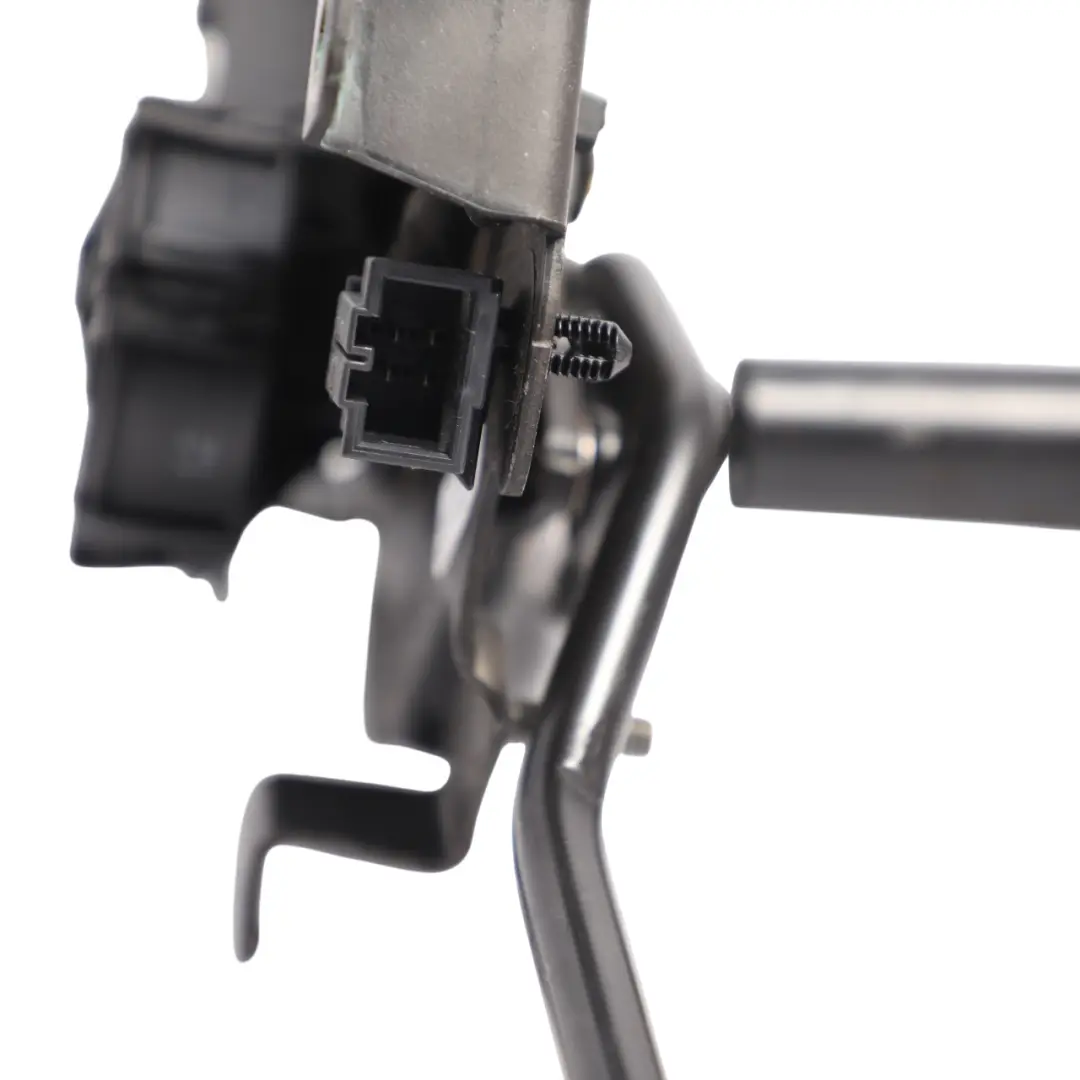 Front Repair Roof Electric Motor Mechanism to Audi A3 8P Convertible with Part number 8P7898925 Audi A3 8P Convertible Front Repair Roof Electric Motor Mechanism - SKU 8P7898925 - Part number 8P7898925