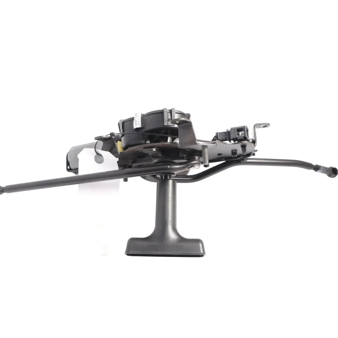 Front Repair Roof Electric Motor Mechanism to Audi A3 8P Convertible with Part number 8P7898925 Audi A3 8P Convertible Front Repair Roof Electric Motor Mechanism - SKU 8P7898925 - Part number 8P7898925