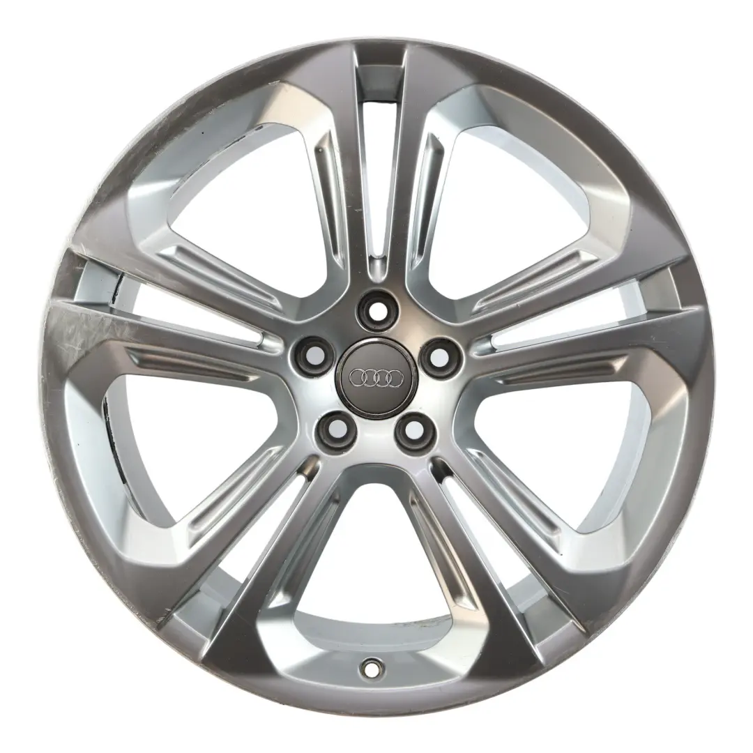 Llanta Aleación Ligera Plateada 20" 8,5J ET:33 para Audi Q5 8R con número de pieza 8R0601025Q Audi Q5 8R Llanta Aleación Ligera Plateada 20" 8,5J ET:33 - SKU 8R0601025Q-1 - Número de pieza 8R0601025Q