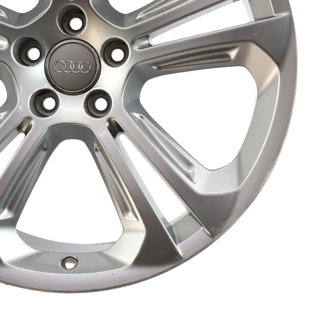 Cerchio In Lega Leggera Argento 20" 8,5J ET:33 per Audi Q5 8R con numero di parte 8R0601025Q Audi Q5 8R Cerchio In Lega Leggera Argento 20" 8,5J ET:33 - SKU 8R0601025Q-1 - Numero di parte 8R0601025Q