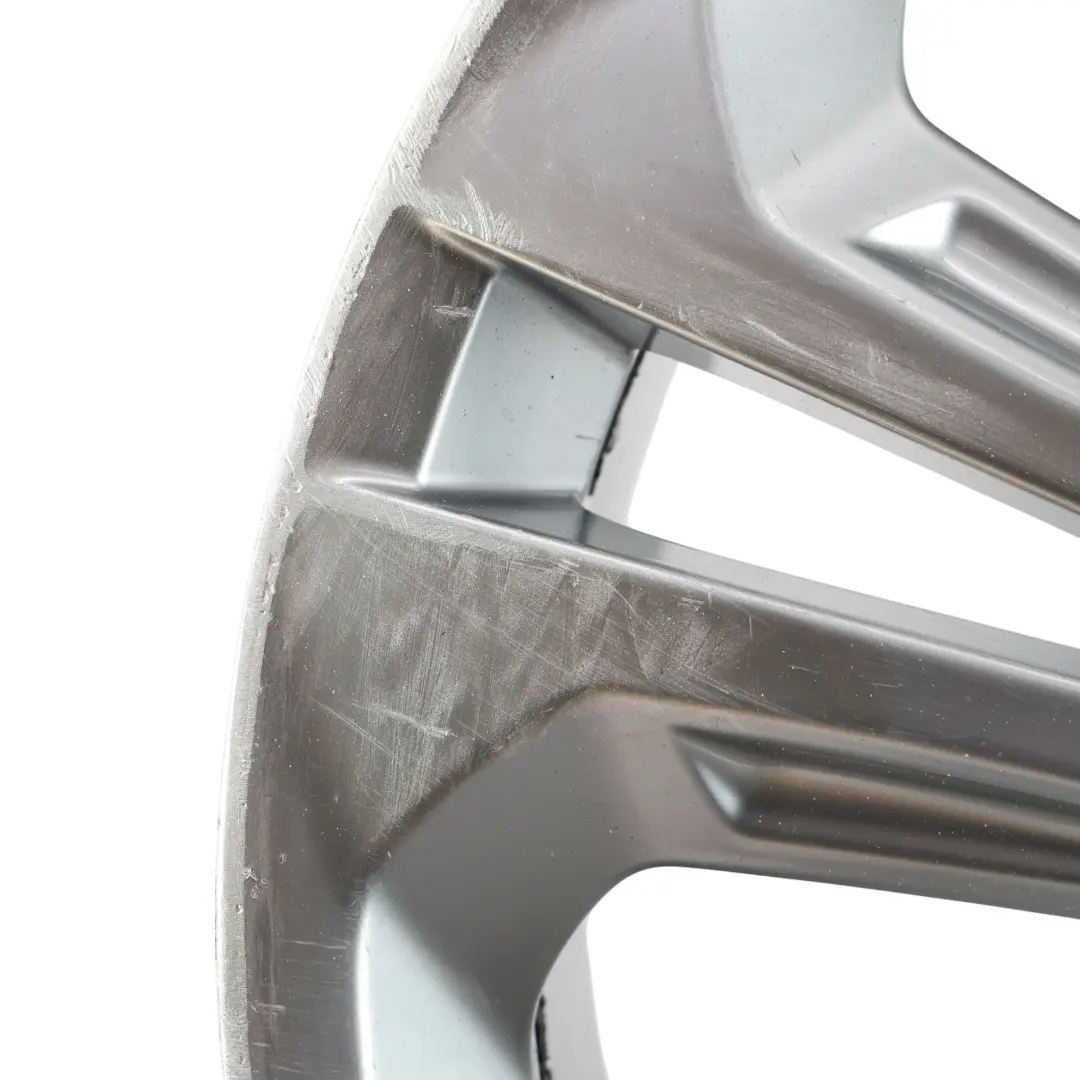 Felga Aluminiowa Srebrna 20" 8,5J ET:33 do Audi Q5 8R o numerze 8R0601025Q Audi Q5 8R Felga Aluminiowa Srebrna 20" 8,5J ET:33 - SKU 8R0601025Q-1 - Numer Części 8R0601025Q