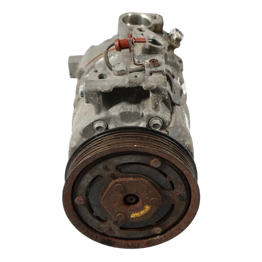 Pompa Compressore Aria Condizionata A/C per Audi A4 B8 A5 8T con numero di parte 8T0260805F Audi A4 B8 A5 8T Pompa Compressore Aria Condizionata A/C - SKU 8T0260805F - Numero di parte 8T0260805F