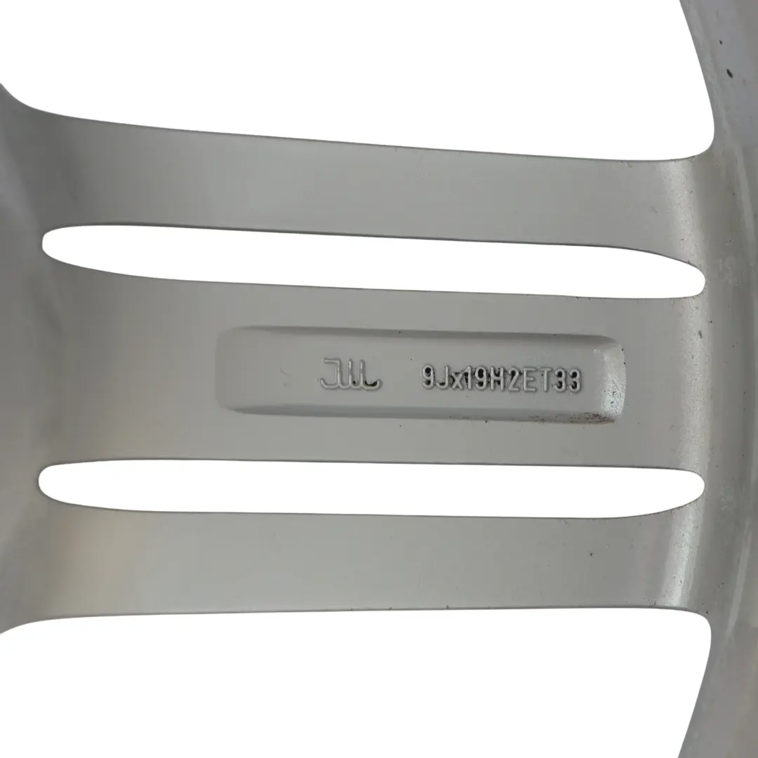 Silberne Leichtmetallfelge Alufelge 19" 9J ET:33 für Audi A5 8T mit Teilenummer 8T0601025DD Audi A5 8T Silberne Leichtmetallfelge Alufelge 19" 9J ET:33 - SKU 8T0601025DD-2 - Teilenummer 8T0601025DD