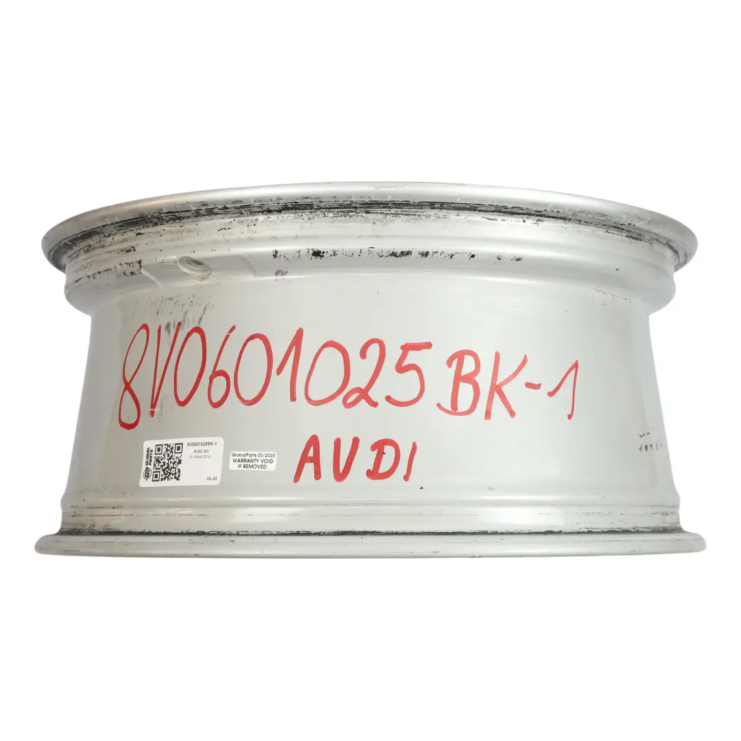 Felga Aluminiowa Srebrna 17" ET:51 7,5J do Audi A3 8V o numerze 8V0601025BK Audi A3 8V Felga Aluminiowa Srebrna 17" ET:51 7,5J - SKU 8V0601025BK-1 - Numer Części 8V0601025BK