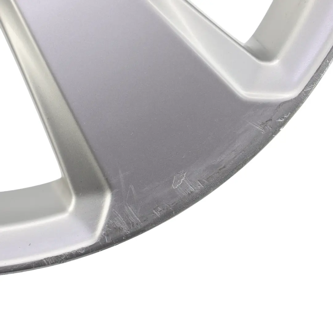 Jante En Alliage Argenté 17" ET:51 7,5J À Rayons Étoile pour Audi A3 8V à propos du numéro de pièce 8V0601025BK Audi A3 8V Jante En Alliage Argenté 17" ET:51 7,5J À Rayons Étoile - SKU 8V0601025BK-1 - Numéro de pièce 8V0601025BK