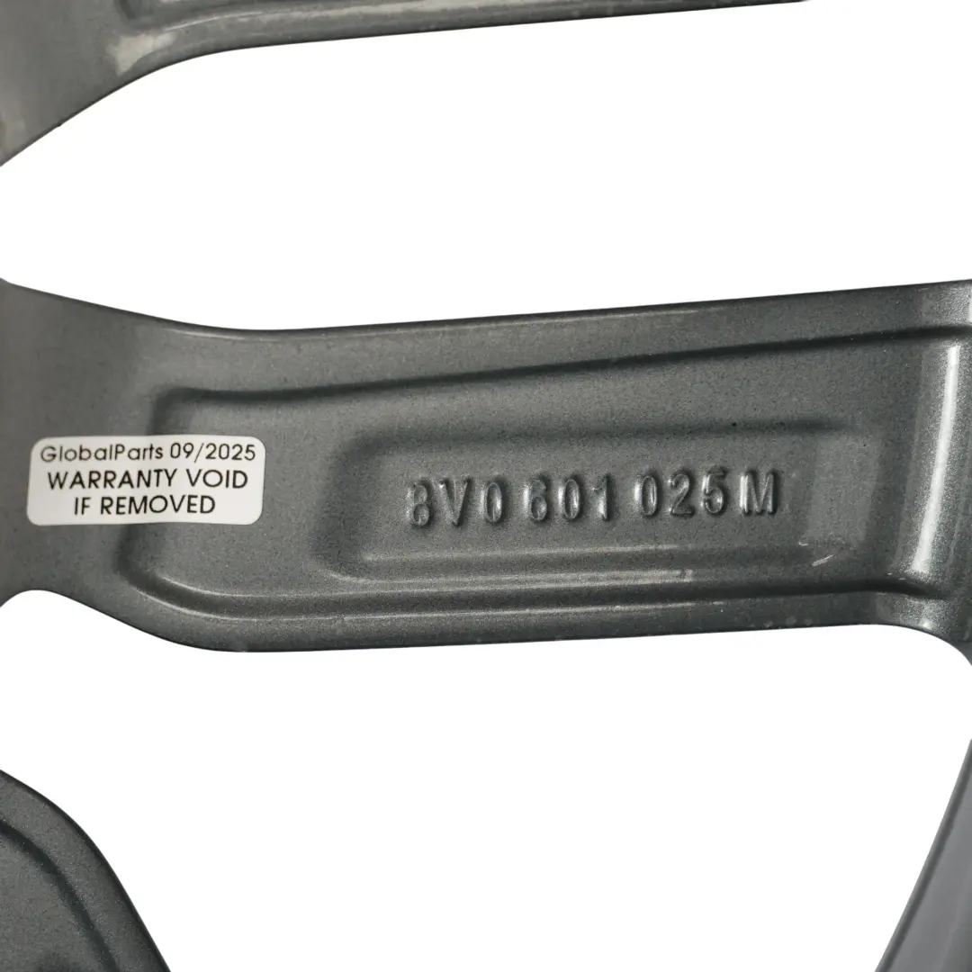 Jante Alliage 18" ET:51 7,5J pour Audi A3 8V à propos du numéro de pièce 8V0601025M Audi A3 8V Jante Alliage 18" ET:51 7,5J - SKU 8V0601025M-1 - Numéro de pièce 8V0601025M