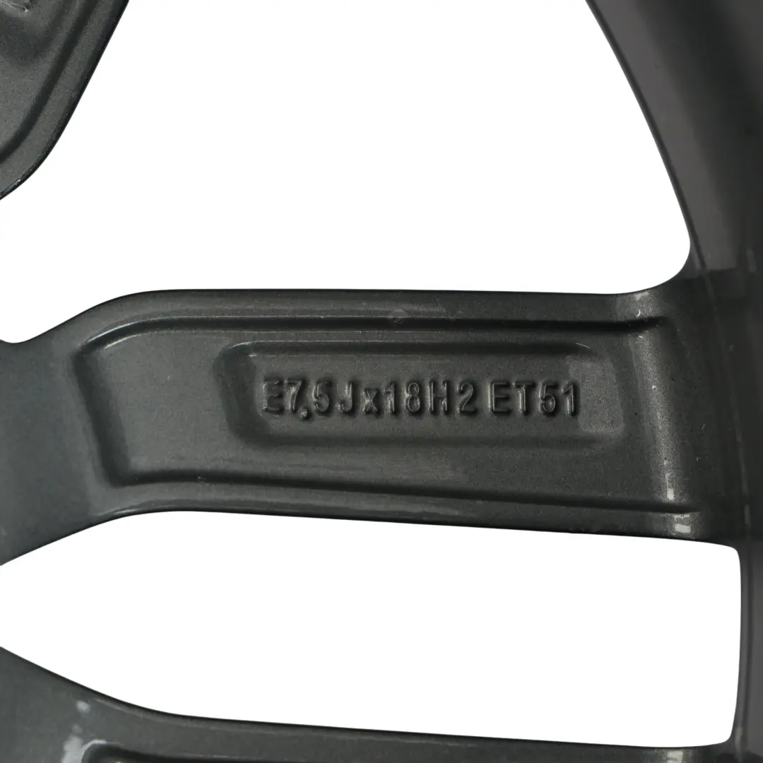 Leichtmetallfelge Alufelge 18" ET:51 7,5J für Audi A3 8V mit Teilenummer 8V0601025M Audi A3 8V Leichtmetallfelge Alufelge 18" ET:51 7,5J - SKU 8V0601025M-1 - Teilenummer 8V0601025M