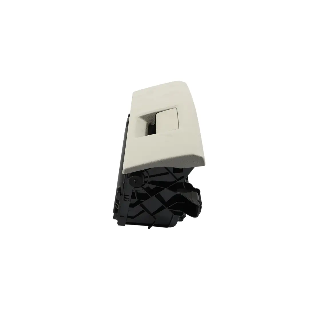 Audi A3 8V Schowek Fotela Przedniego Prawy Crystal Silver Srebrny - SKU 8V0881578-1 - Numer Części 8V0881578