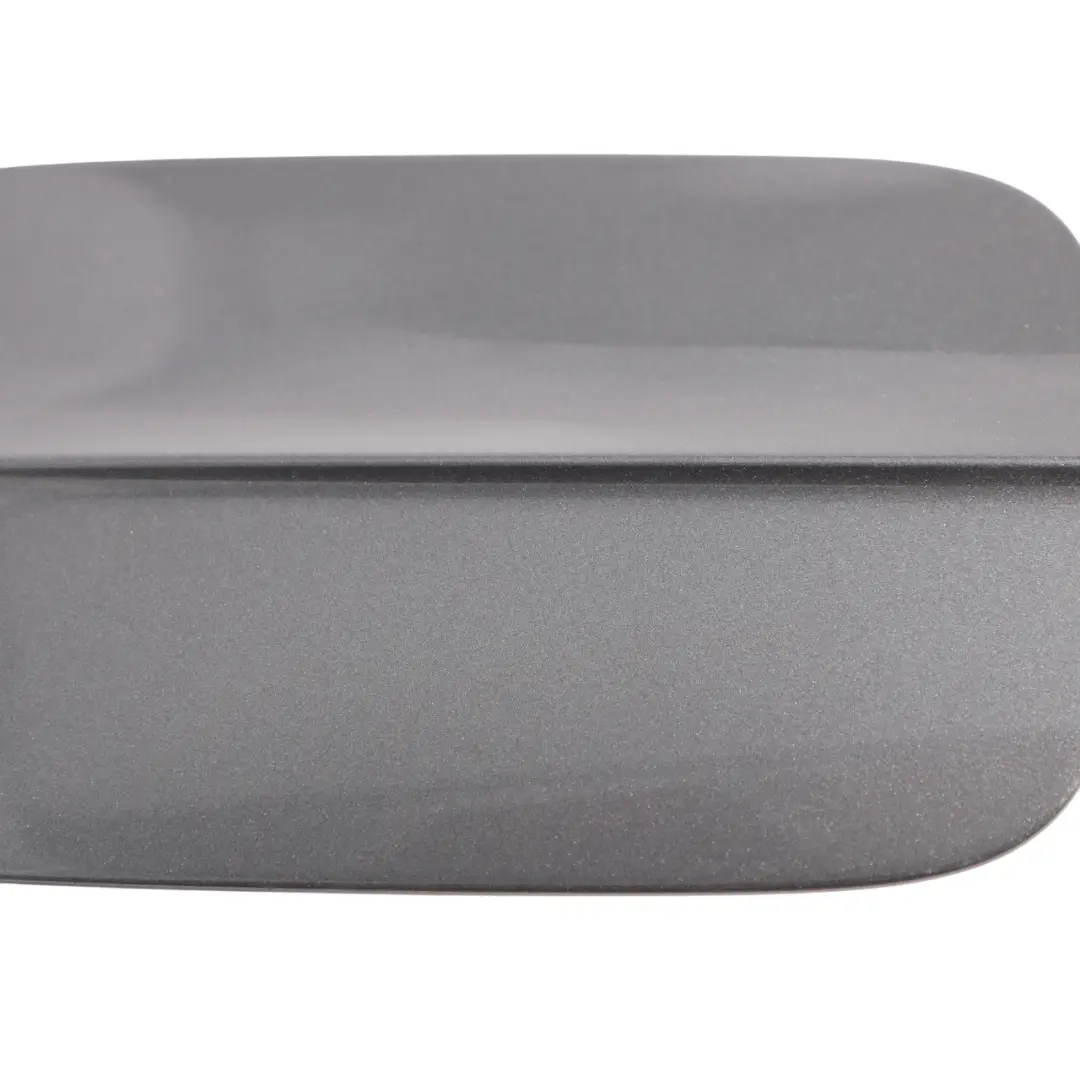 Tappo Sportello Carburante Grigio Daytona Effetto Z7S per Audi A3 8V con numero di parte 8V4809907C Audi A3 8V Tappo Sportello Carburante Grigio Daytona Effetto Z7S - SKU 8V4809907C-DGR - Numero di parte 8V4809907C