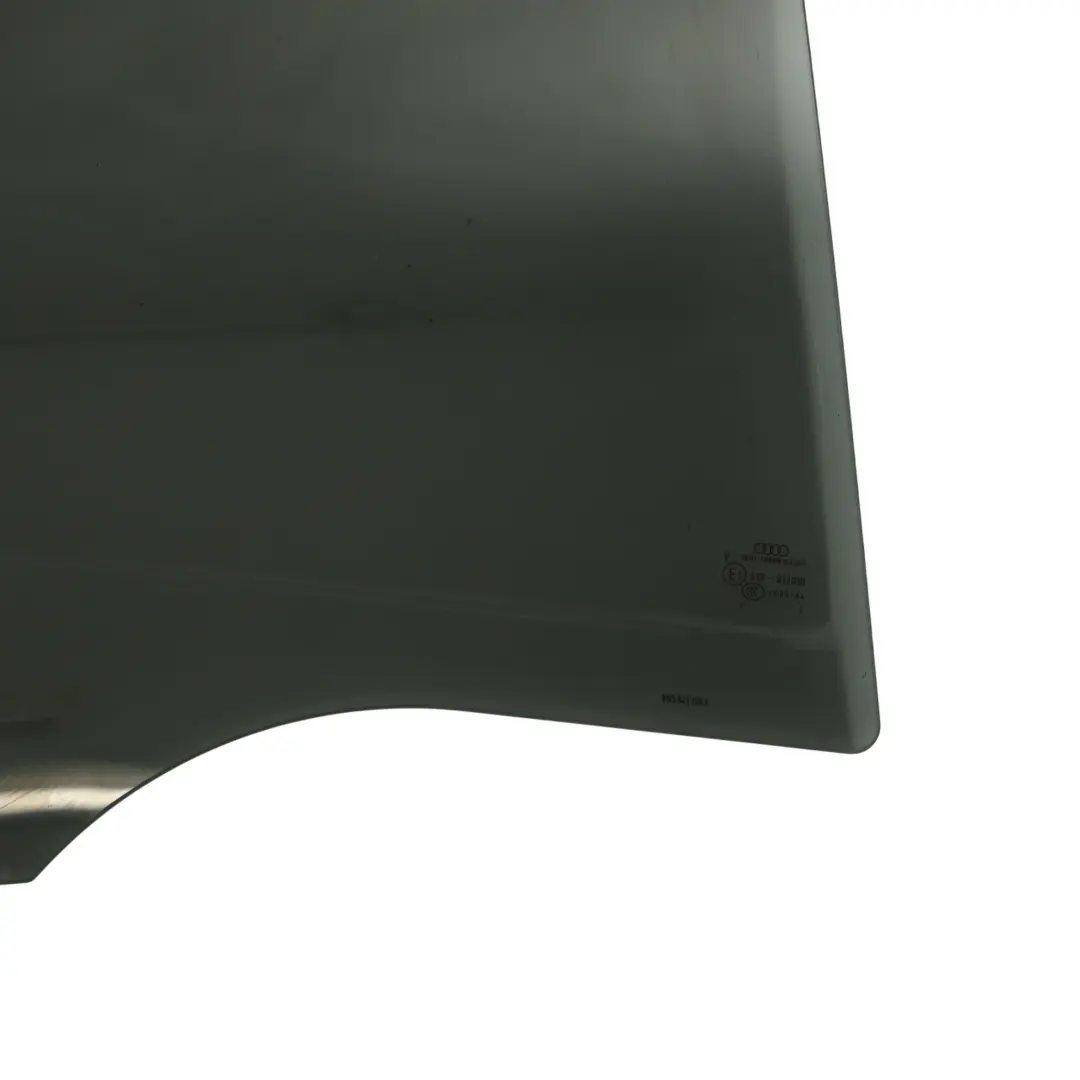 Cristal De Ventana Lateral Trasera Tintado Derecho AS3 para Audi A4 B9 con número de pieza 8W5845206A Audi A4 B9 Cristal De Ventana Lateral Trasera Tintado Derecho AS3 - SKU 8W5845206A - Número de pieza 8W5845206A