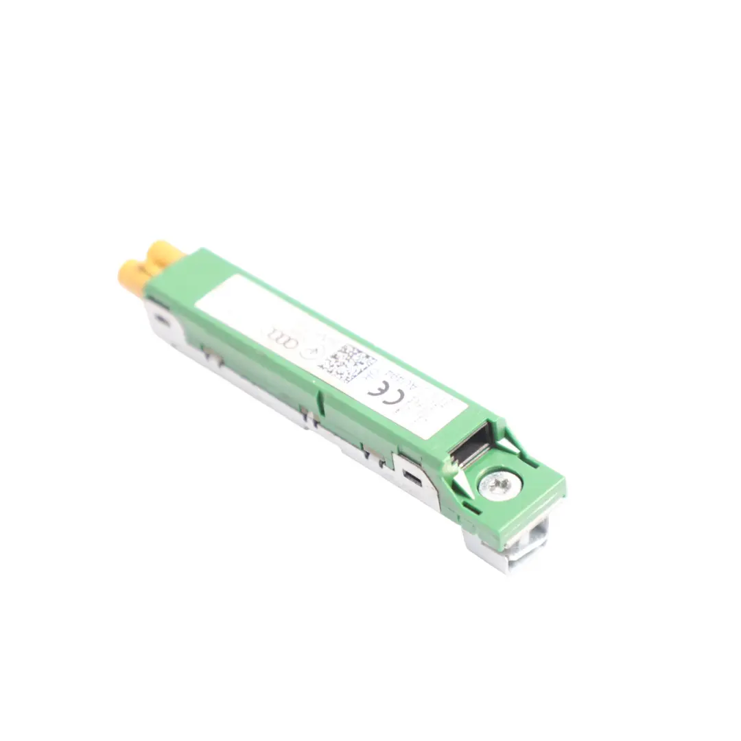Aerial Antenna Amplifier Booster Unit Module to Audi A4 B9 A5 F5 with Part number 8W6035225R Audi A4 B9 A5 F5 Aerial Antenna Amplifier Booster Unit Module - SKU 8W6035225R - Part number 8W6035225R