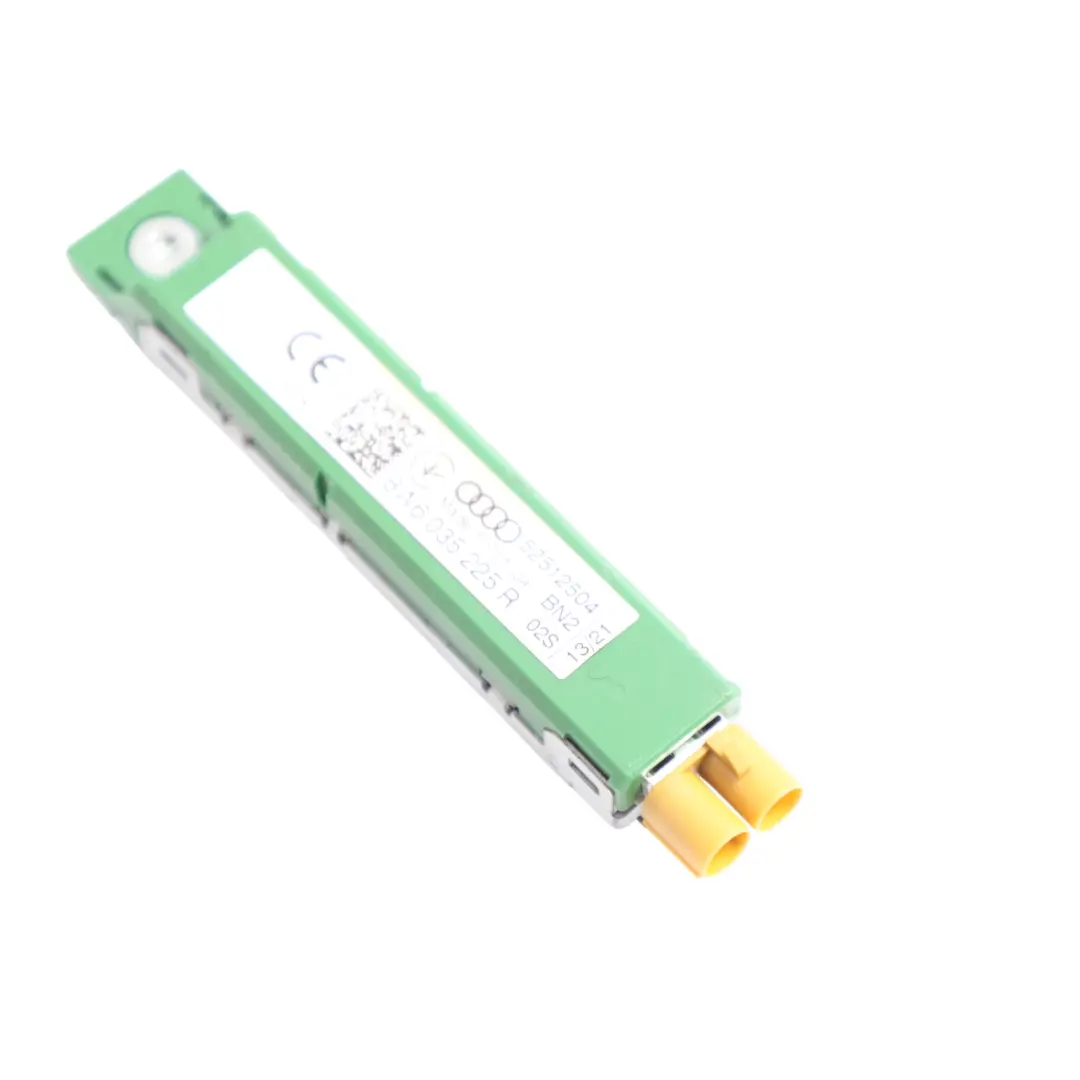 Aerial Antenna Amplifier Booster Unit Module to Audi A4 B9 A5 F5 with Part number 8W6035225R Audi A4 B9 A5 F5 Aerial Antenna Amplifier Booster Unit Module - SKU 8W6035225R - Part number 8W6035225R