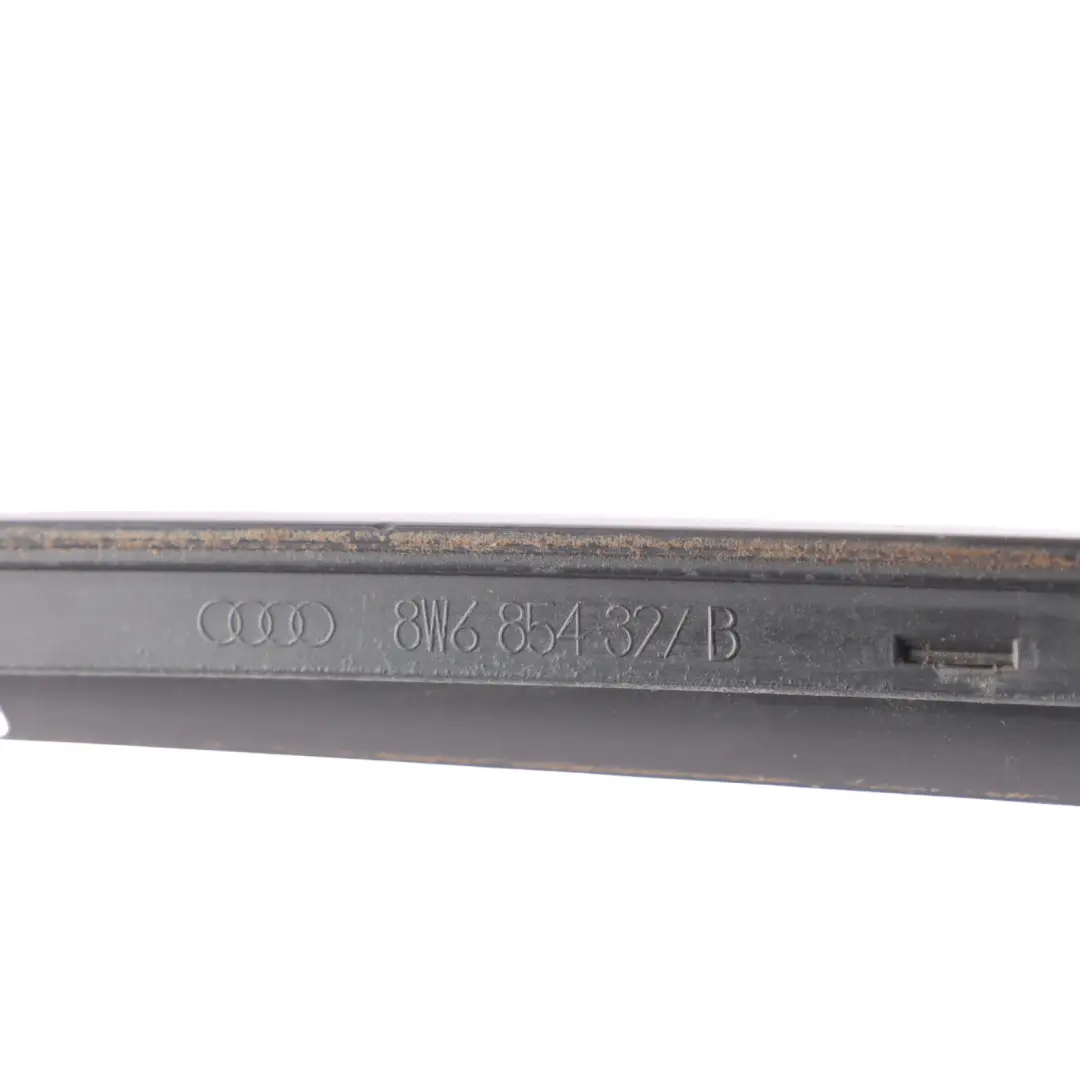 Audi A5 F5 Tira Deflectora De Agua Delantera Izquierda - SKU 8W6854327B - Número de pieza 8W6854327B