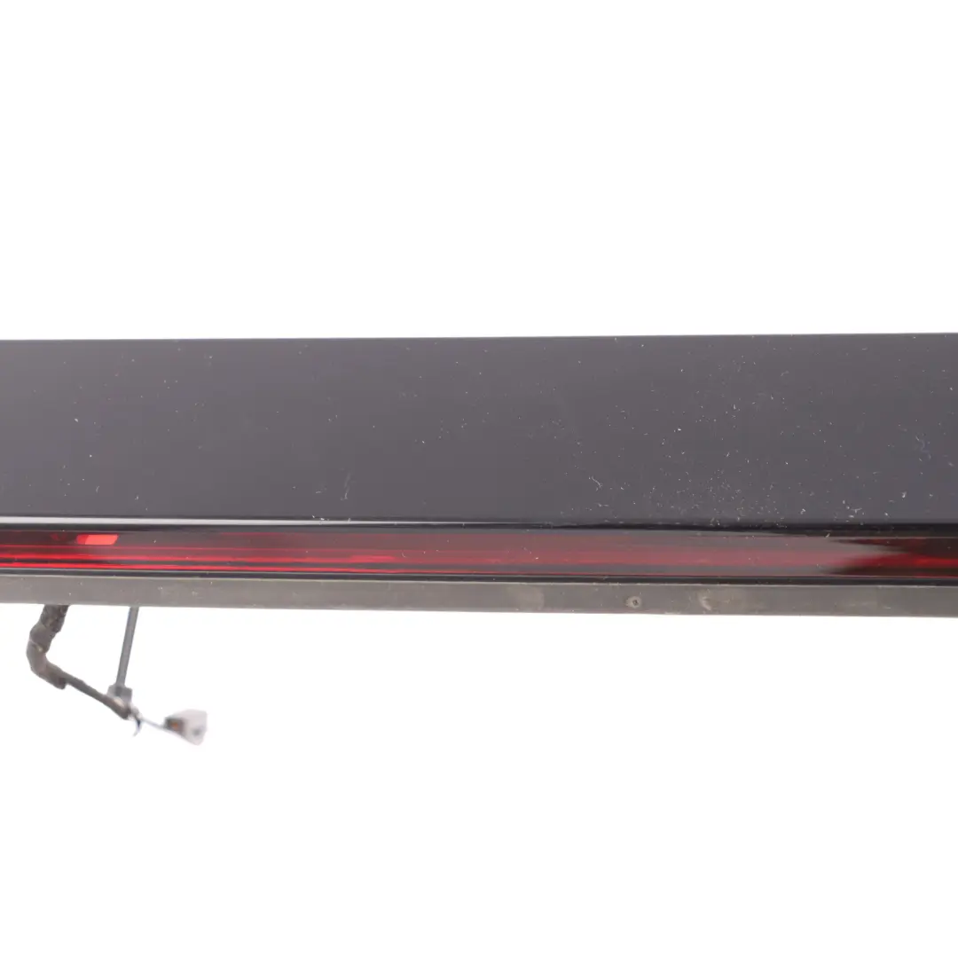 Audi A5 F5 Tylne Trzecie Światło Stop - SKU 8W6945097B - Numer Części 8W6945097B