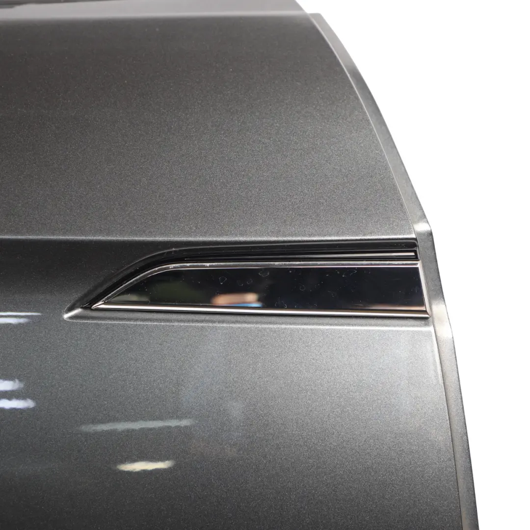 Sportback Door Front Right O/S Daytona Grey Pearl Effect - Z7S to Audi A5 F5 with Part number 8W8831052D Audi A5 F5 Sportback Door Front Right O/S Daytona Grey Pearl Effect - Z7S - SKU 8W8831052D-DGR - Part number 8W8831052D