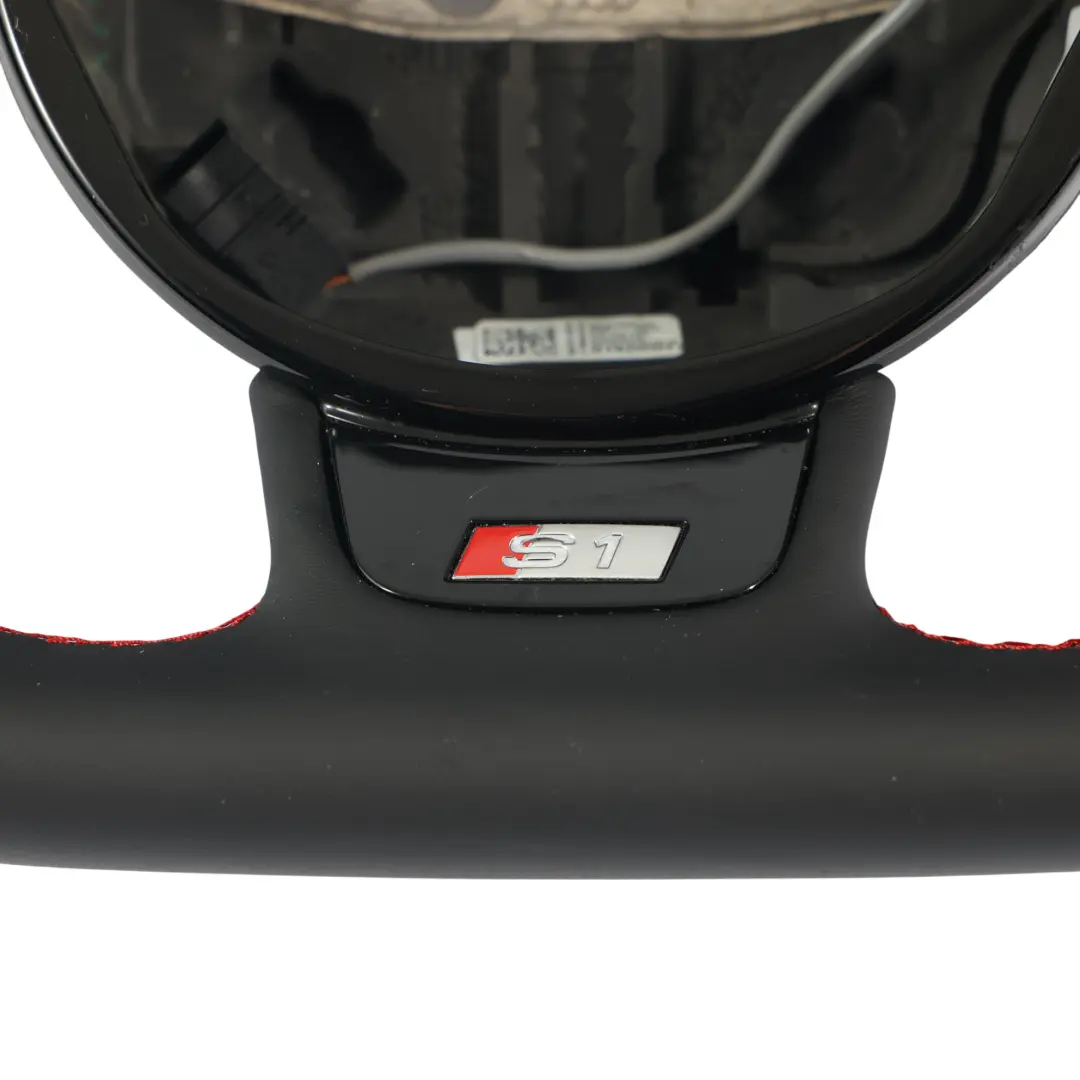 Lenkrad NEU Schwarz Leder Flachboden für Audi A1 S1 8X mit Teilenummer 8X0419091AD Audi A1 S1 8X Lenkrad NEU Schwarz Leder Flachboden - SKU 8X0419091AD-1 - Teilenummer 8X0419091AD