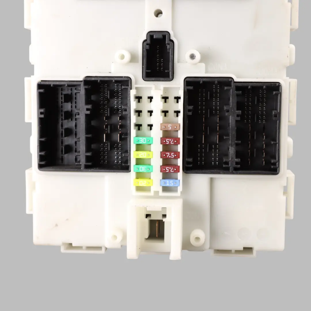Body Module Control Unit FEM Fuse Box to BMW F20 F30 F31 BCM with Part number 9381099 BMW F20 F30 F31 BCM Body Module Control Unit FEM Fuse Box - SKU 9381099 - Part number 9381099