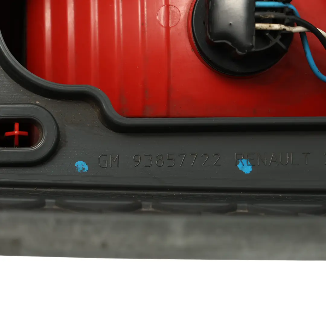 Lamp Renault Trafic 2 Vauxhall Vivaro Right O/S Light Taillight 2 to Rear with Part number 9385772 Rear Lamp Renault Trafic 2 Vauxhall Vivaro Right O/S Light Taillight 2 - SKU 9385772 - Part number 9385772