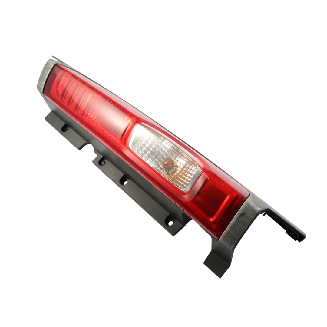 Piloto Trasero Renault Trafic 2 Opel Vivaro Luz Trasera Derecha 2 para con número de pieza 9385772 Piloto Trasero Renault Trafic 2 Opel Vivaro Luz Trasera Derecha 2 - SKU 9385772 - Número de pieza 9385772